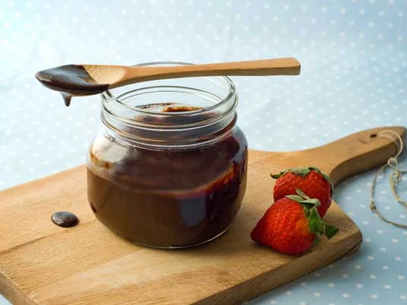 Rich Chocolate Fudge Sauce with Coconut Sugar and Cocoa