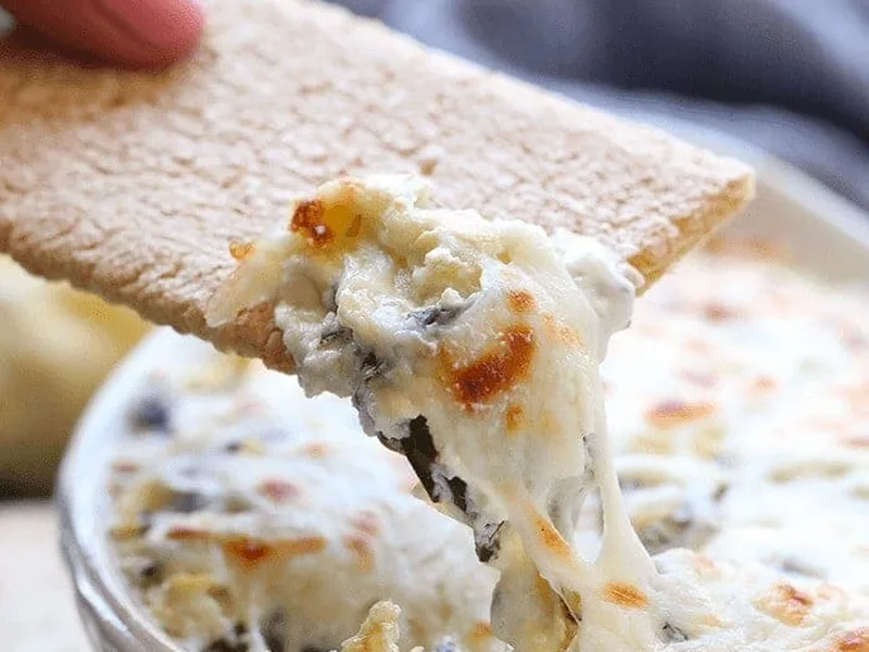 Baked Spinach Artichoke Dip with Greek Yogurt