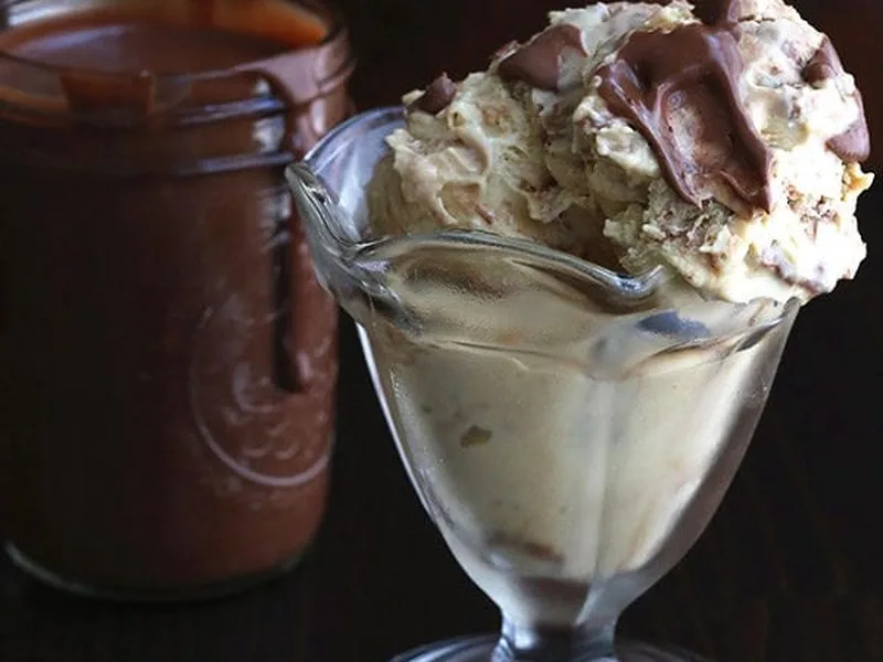 Keto Peanut Butter Fudge Ripple Ice Cream with Sugar-Free Swirl