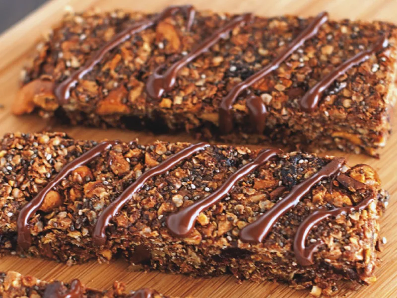 No-Bake Quinoa Power Bars with Cashews and Chia Seeds