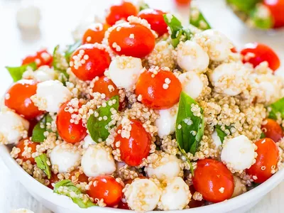 Fresh Caprese Quinoa Salad with Basil