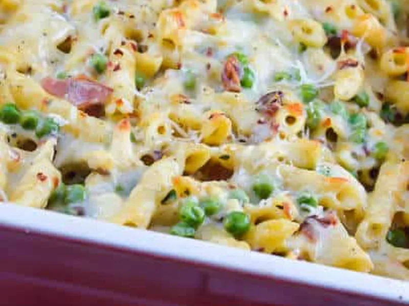 Cheesy Bacon Ranch Chicken Pasta Bake