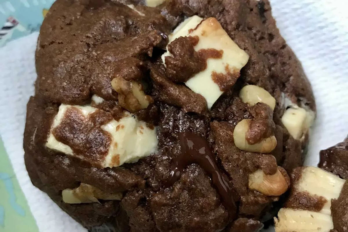 30-Minute Triple Chocolate Chunk Cookies | EasyCook