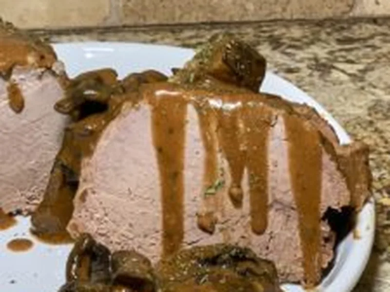 Slow Cooker Eye of Round with Mushroom Gravy