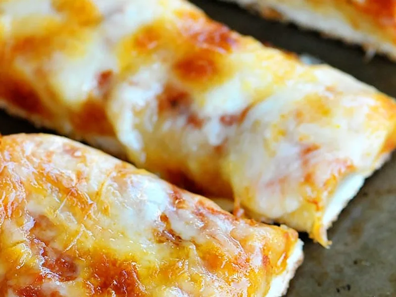 Cheesy Garlic Pizza Sticks with Three Cheese Blend
