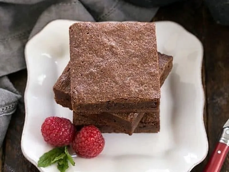 Easy Fudgy Chocolate Brownies