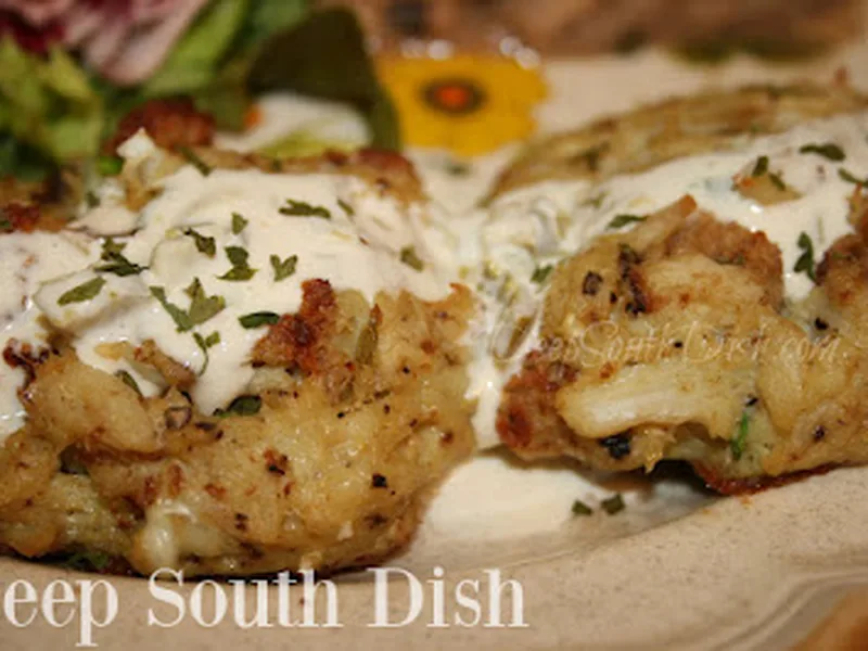 Baked Crab Cakes with Creamy Jalapeno Sauce