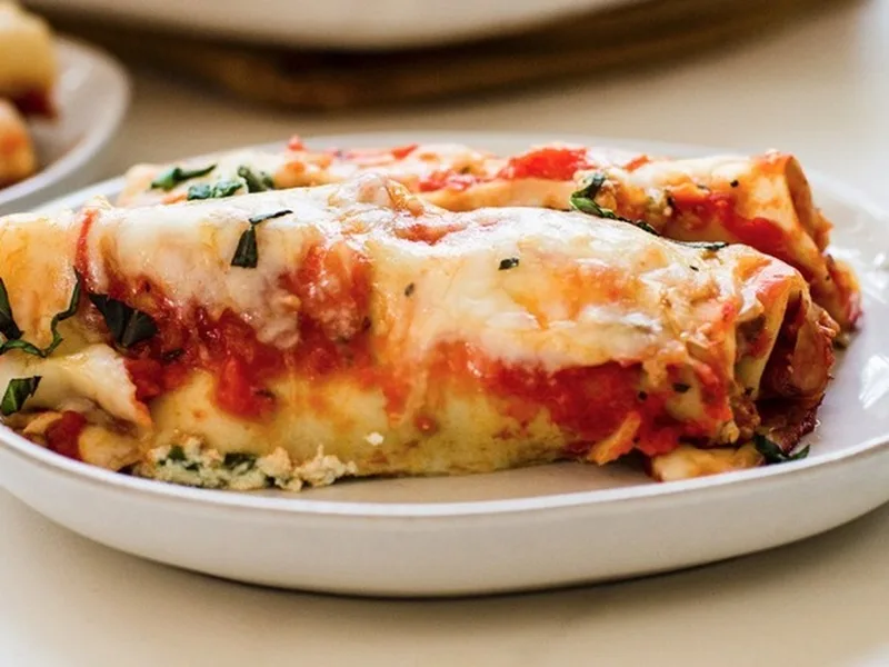 Cheesy Spinach Cannelloni with Three-Cheese Filling